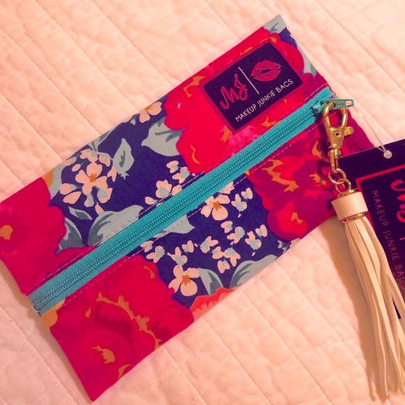 Makeup Junkie Bag - Picture 2 of 7